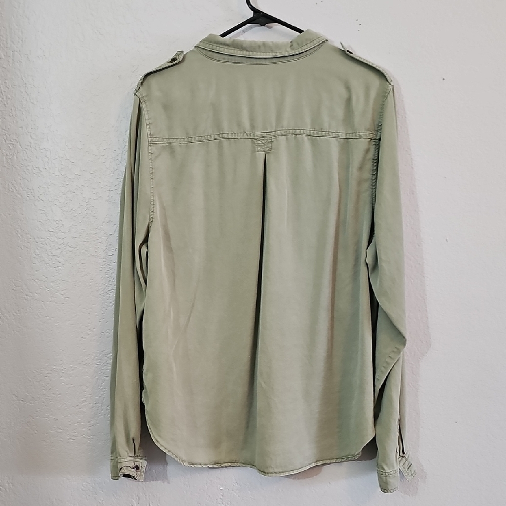 Universal Thread Olive Button-Down Shirt, Womens XXL Long Sleeve - Picture 5 of 5